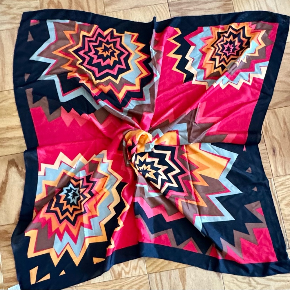 Mint Condition Vintage Very Vollbracht 42” Square Silk Scarf